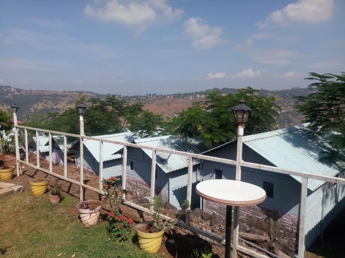 Hôtel Exotic Valley à Mahābaleshwar Extérieur photo