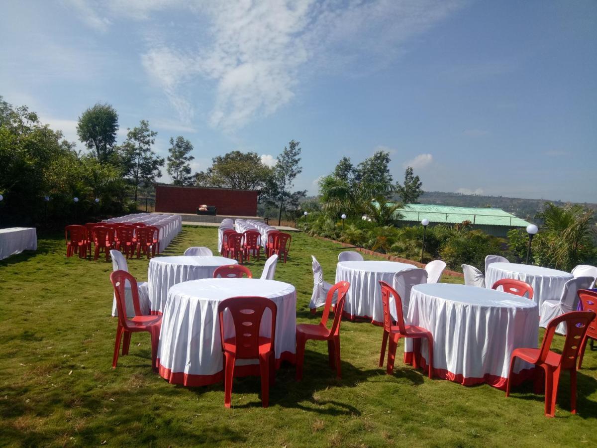 Hôtel Exotic Valley à Mahābaleshwar Extérieur photo