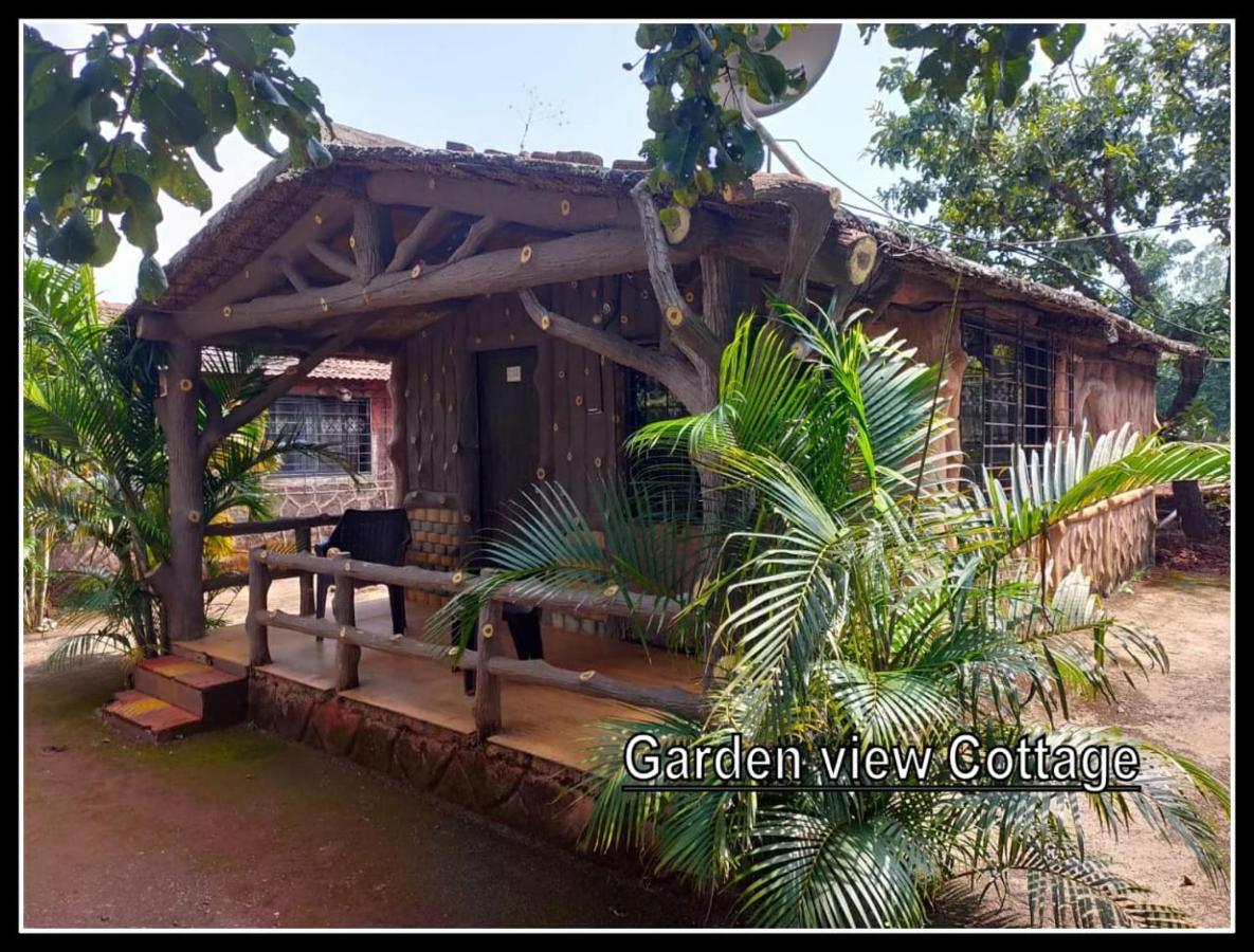 Hôtel Exotic Valley à Mahābaleshwar Extérieur photo