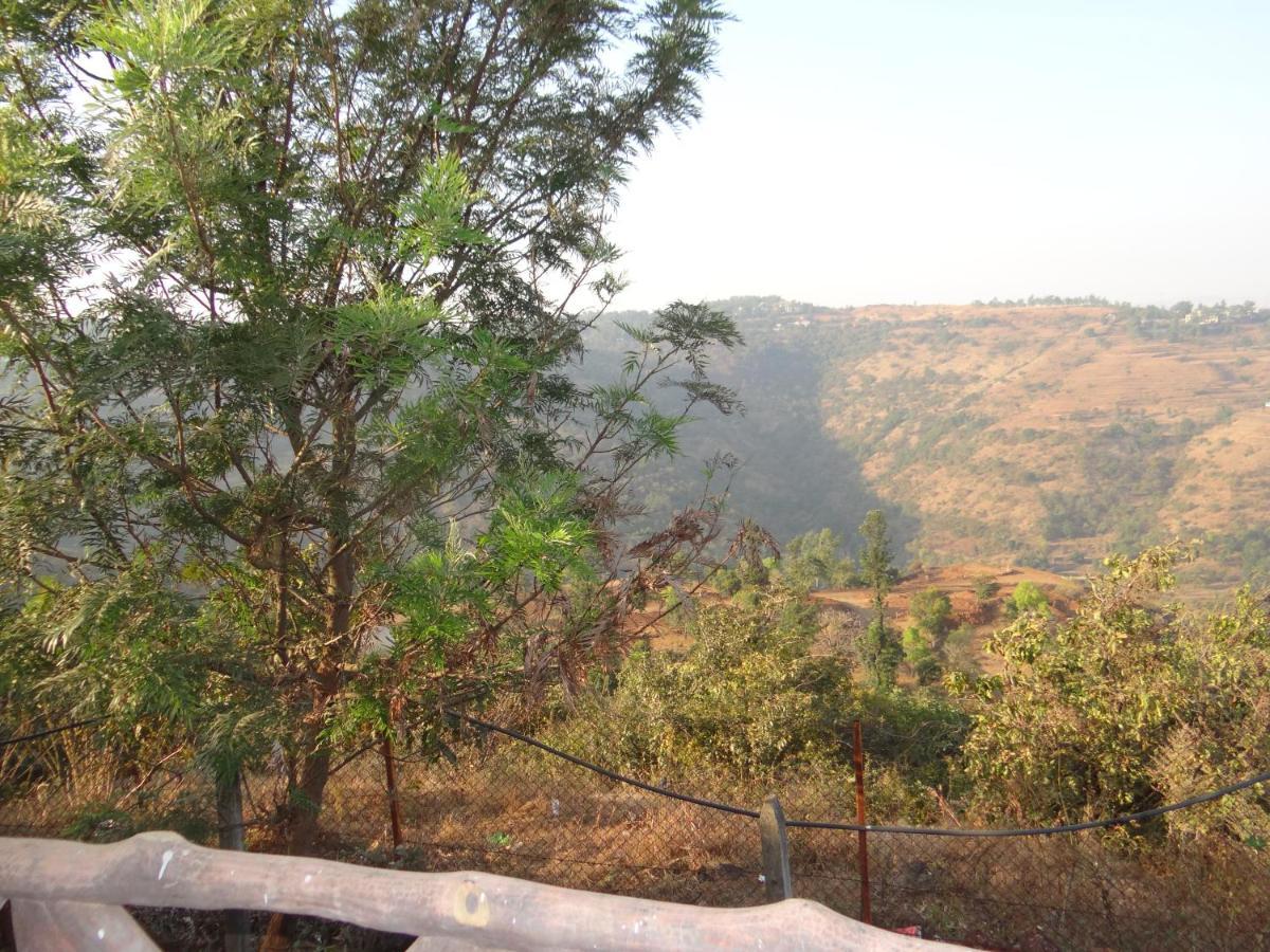 Hôtel Exotic Valley à Mahābaleshwar Extérieur photo